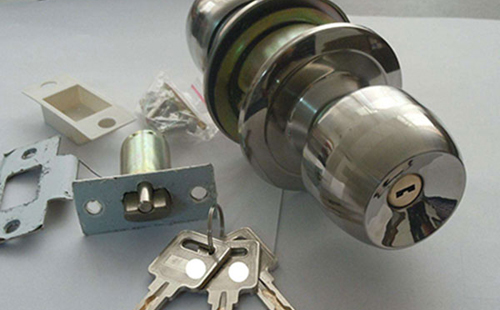 江陵24小时上门开锁公司