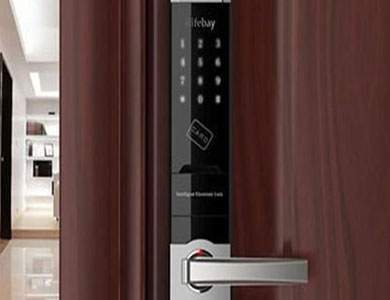 江陵24小时上门开锁公司